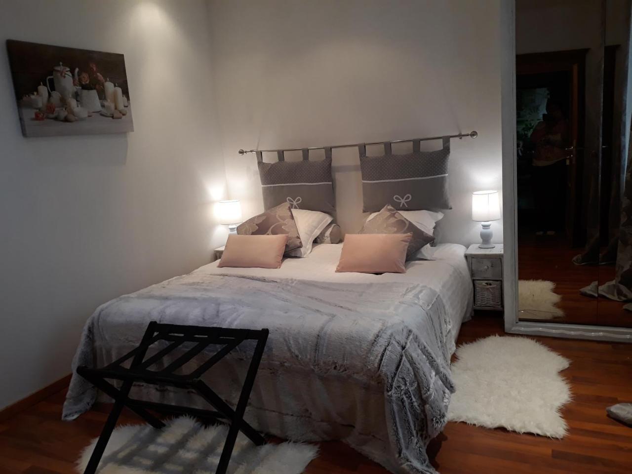 Bed And Breakfast "Le Moulin A Grains" Menil-la-Horgne Экстерьер фото